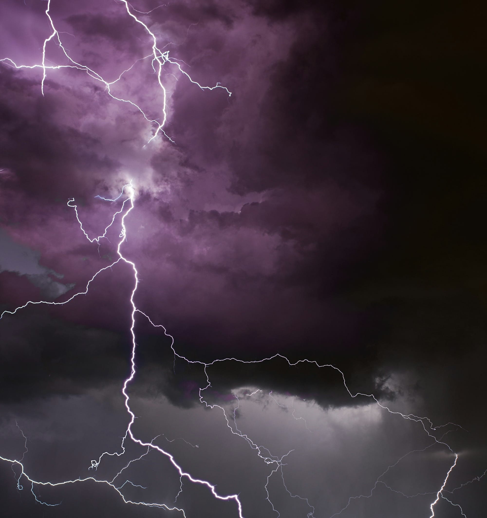 Cash Flow Management Tips for Storm Season Roofing Sales